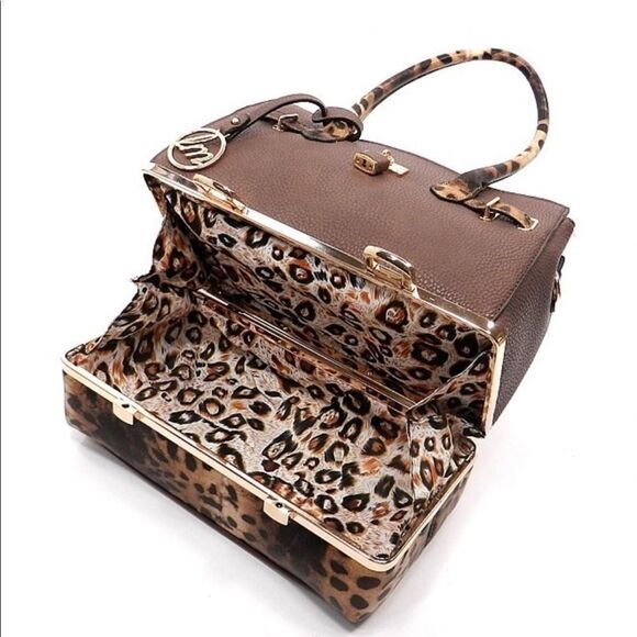 Leopard Pattern Double Handles bag - Picture 5 of 7